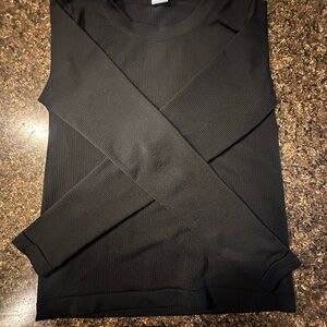 Black Athleta Ribbed Long Sleeve Top